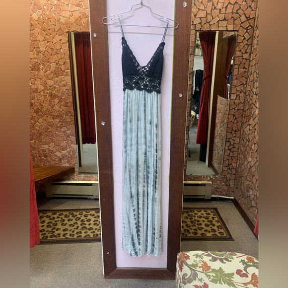 Xhilaration Dresses & Skirts - Size xs no damage